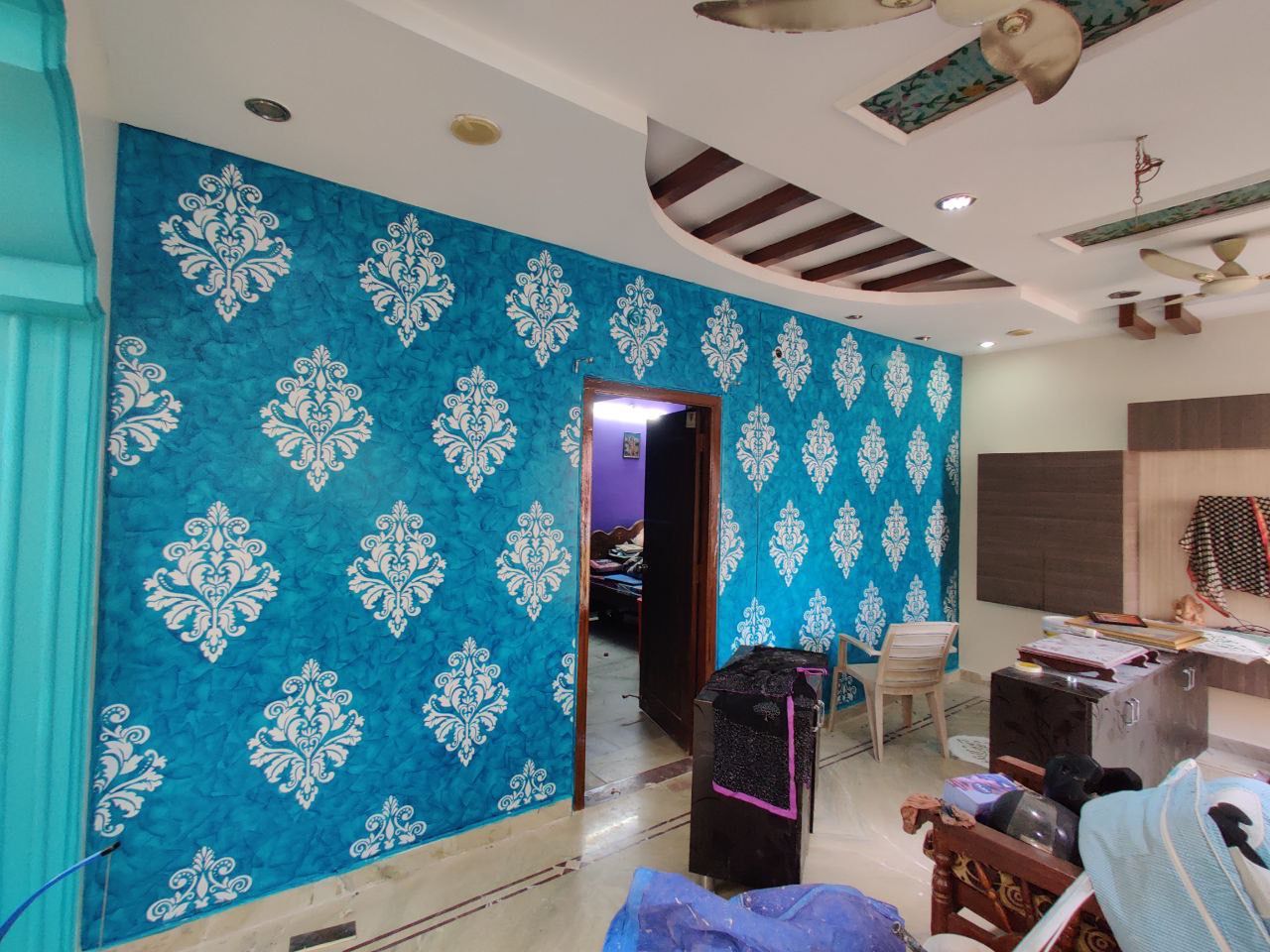Turquoise Damask Pattern Wallpaper Installation